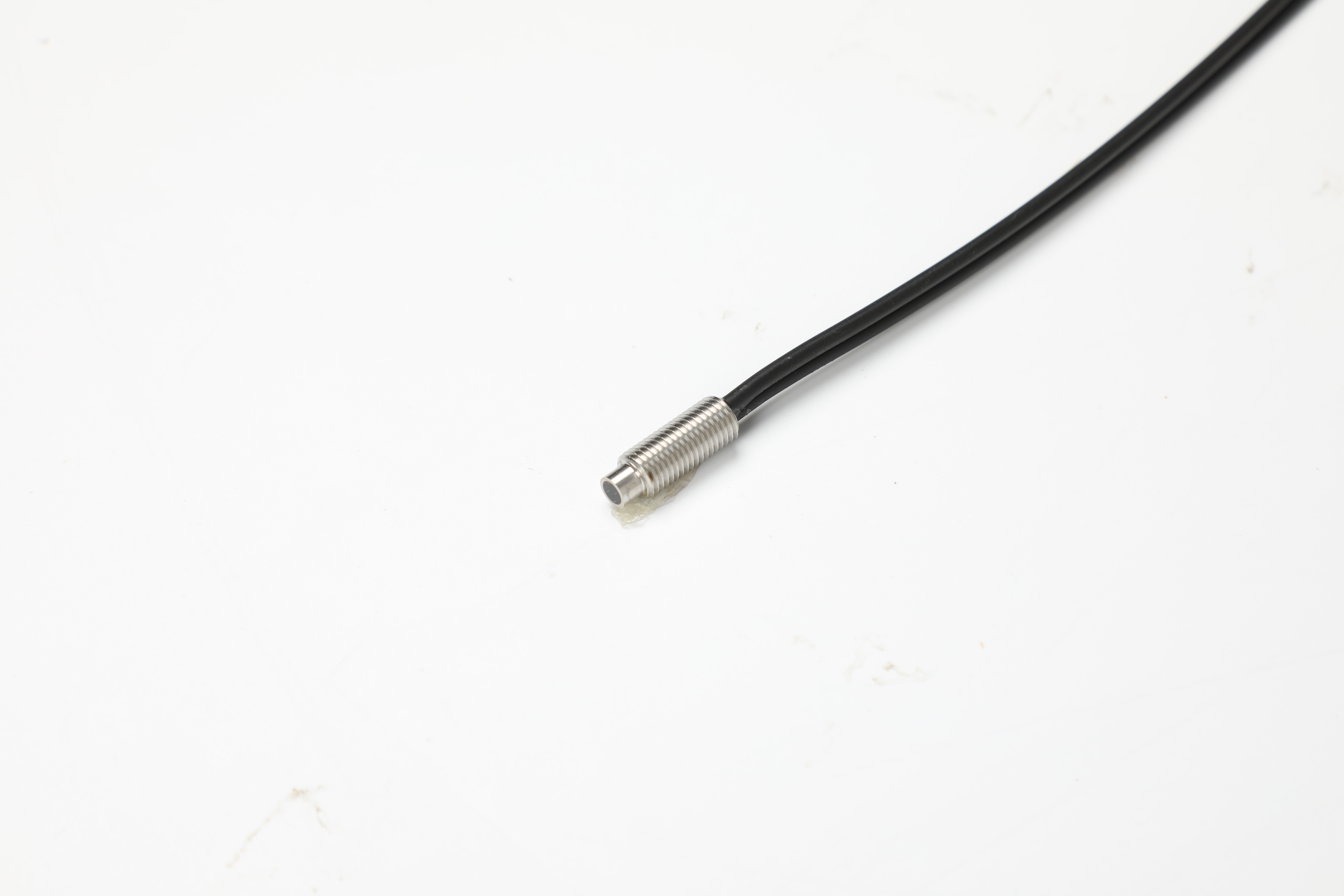 GF-M61标准螺纹型光纤